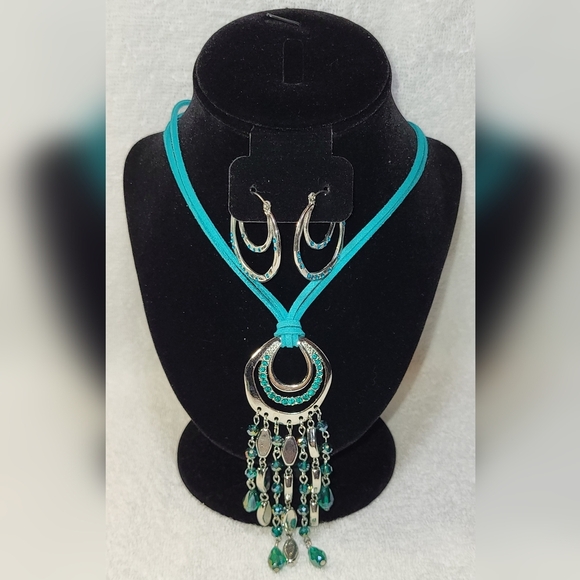 None Jewelry - Teal Suede Corded Necklace and Matching Hoop Earrings / Pierced
